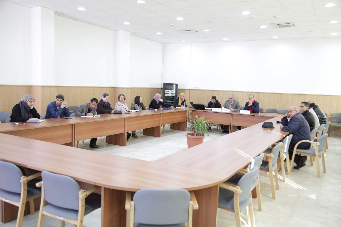 Les confréries soufies en Algérie et leur relation avec la "Silsila" à travers la confrérie Alawiyya : présentation des résultats de recherche et discussion